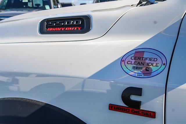 2026 RAM Ram 5500 Chassis Cab RAM 5500 TRADESMAN CHASSIS CREW CAB 4X4 84' CA