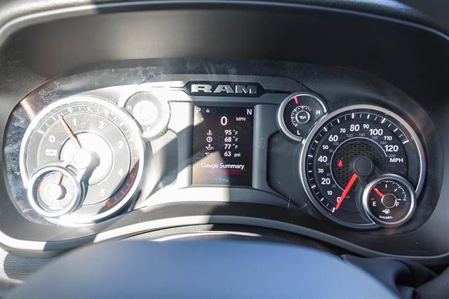 2026 RAM Ram 5500 Chassis Cab RAM 5500 TRADESMAN CHASSIS CREW CAB 4X4 84' CA