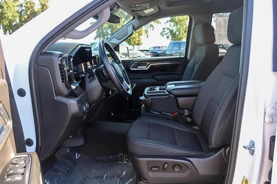 2023 Chevrolet Silverado 1500 4WD Crew Cab Standard Bed LT