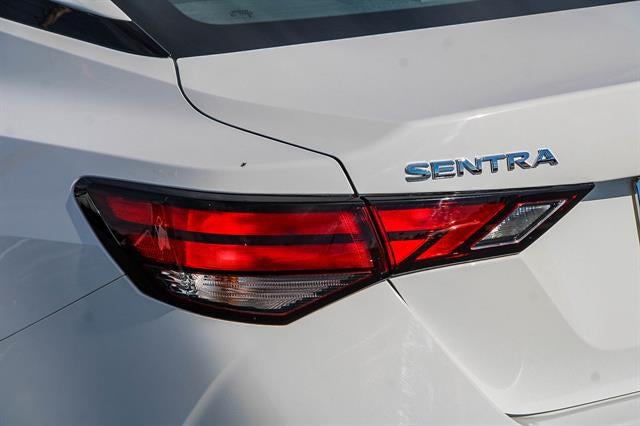 2022 Nissan Sentra SV Xtronic CVT
