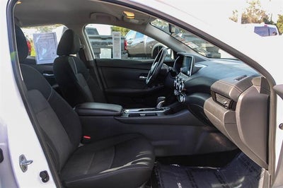 2022 Nissan Sentra SV Xtronic CVT