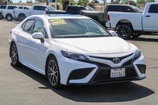 2024 Toyota Camry SE