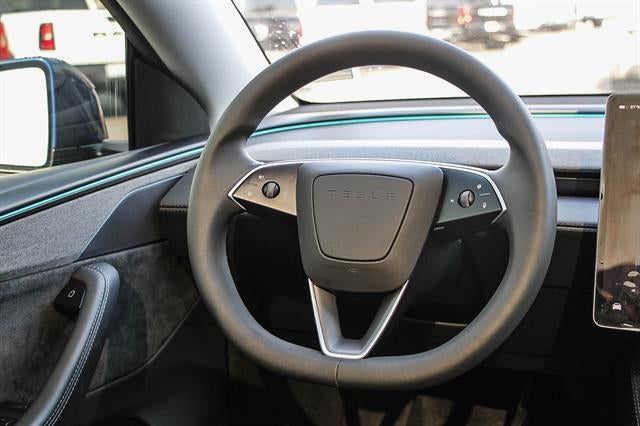 2026 Tesla Model Y Standard Rear-Wheel Drive