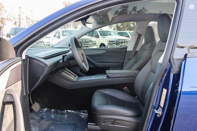 2026 Tesla Model Y Standard Rear-Wheel Drive