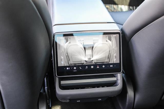 2026 Tesla Model Y Standard Rear-Wheel Drive