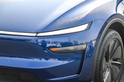 2026 Tesla Model Y Standard Rear-Wheel Drive
