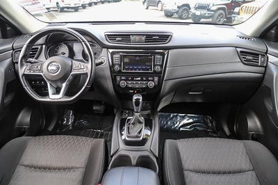 2020 Nissan Rogue SV FWD