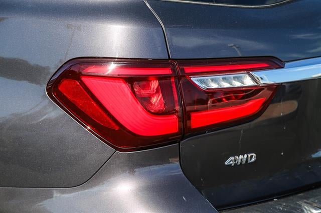 2024 INFINITI QX80 LUXE AWD
