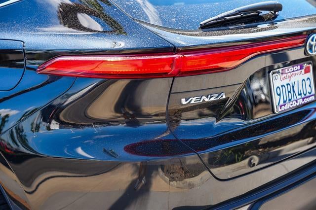 2022 Toyota Venza LE