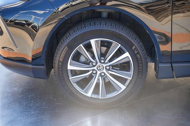 2022 Toyota Venza LE